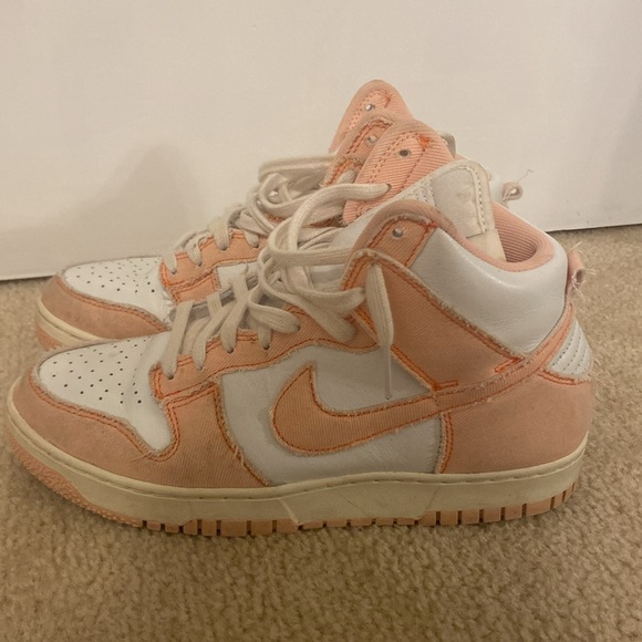 nike high top dunks - Picture 2 of 3